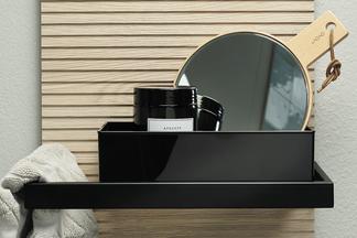 Wandpaneel mit Ablagebox der Serie Fiumo von burgbad